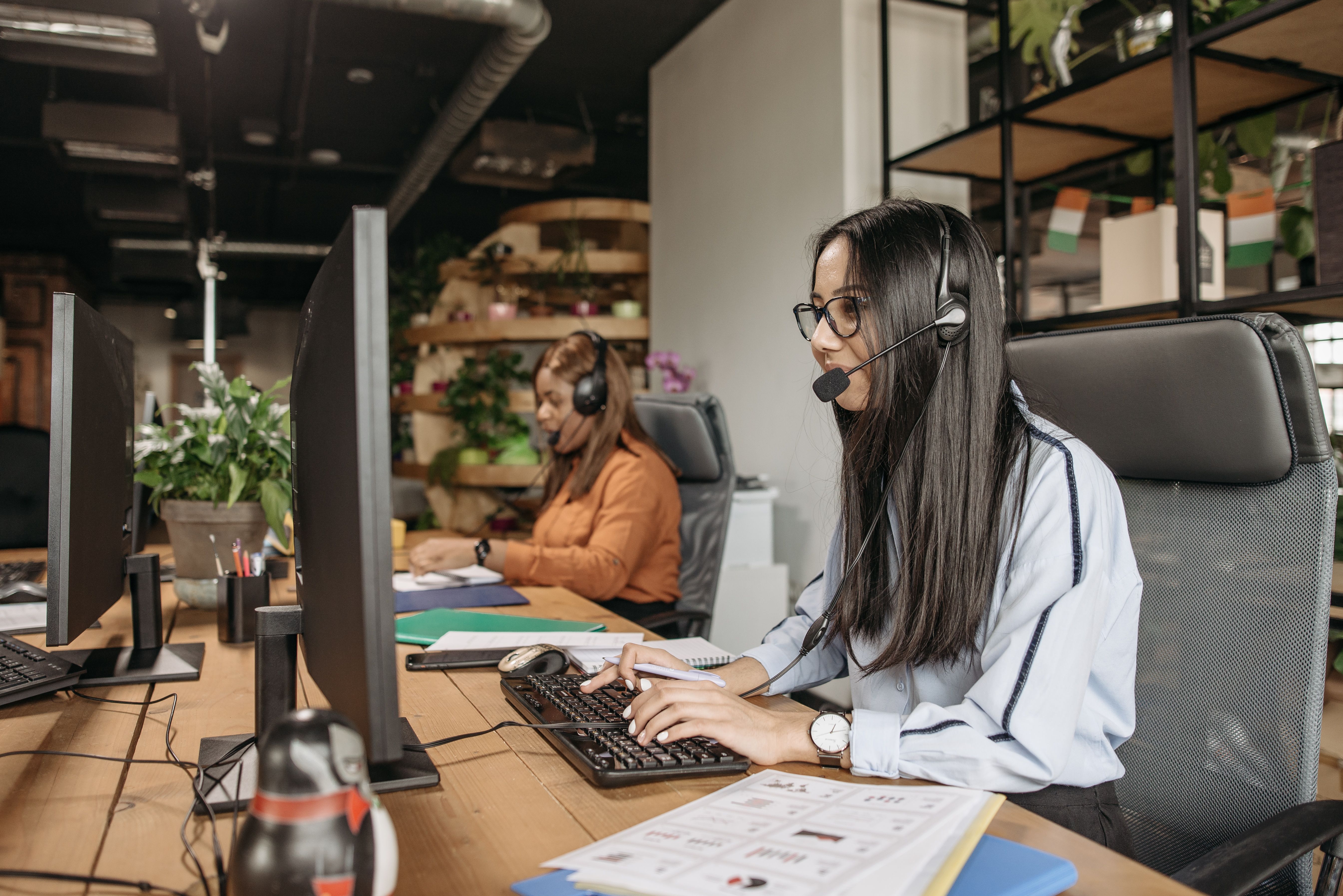 Emplacement photo : équipe d'une PME au travail